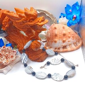 Donna Dressler MOP and Black Swirl Beaded Necklace